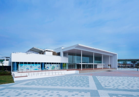 うみの杜水族館外観